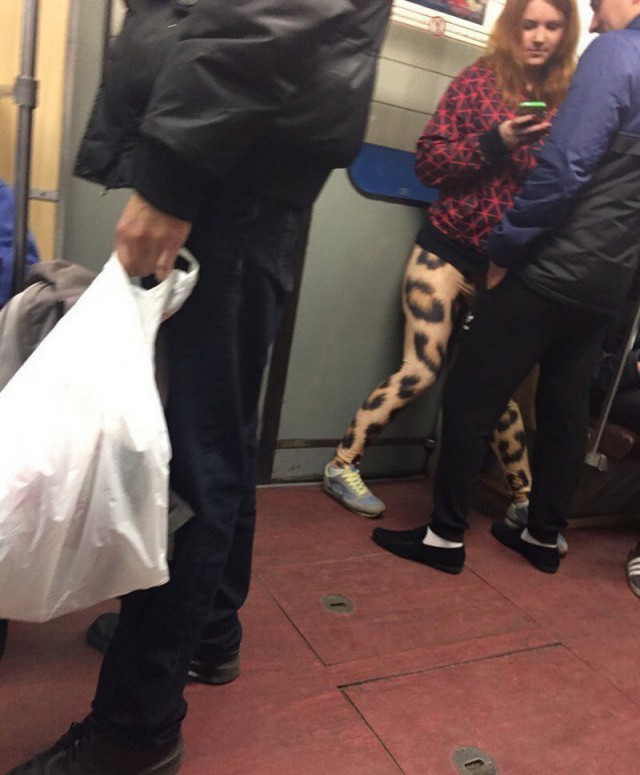 В нашем метро порой встречаются такие "модники" - закачаешься!