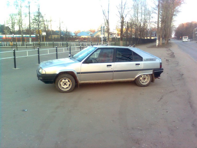 Автомобили  90-2000х, которые  мы  уже не  увидим.