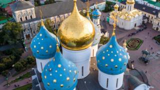 РПЦ предложила снести центр Сергиева Посада и построить "православный Ватикан"