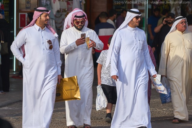 Во что одеты арабские шейхи?