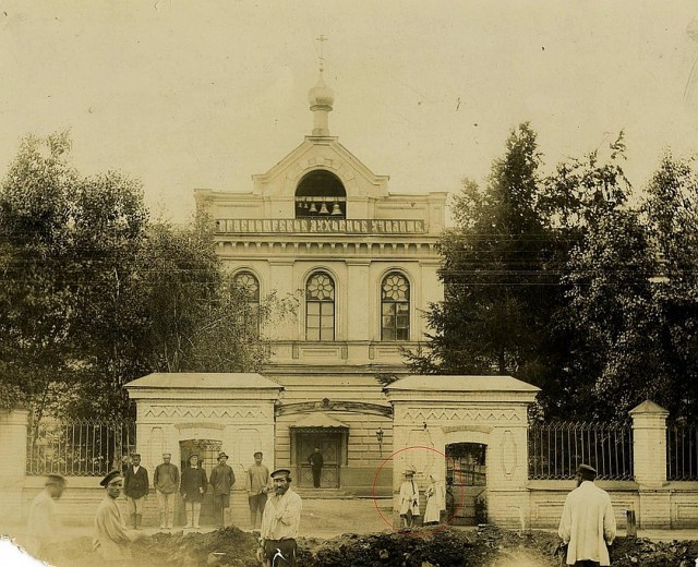 Девочка-фантом из Красноярска: загадка фотографий, сделанных более 100 лет назад