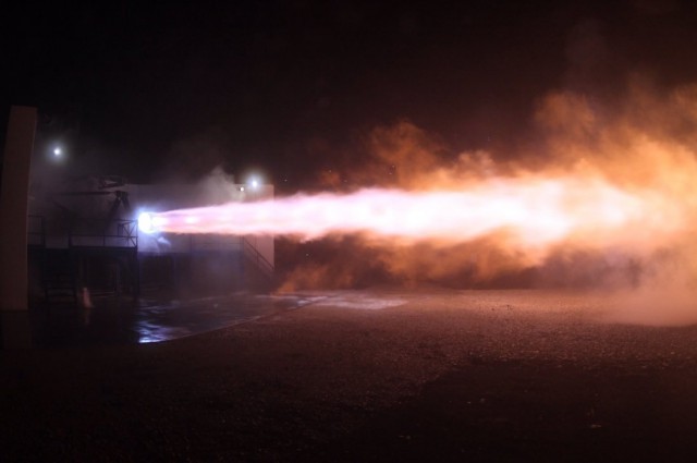 Новый двигатель для ракеты Falcon 9 взорвался во время испытаний