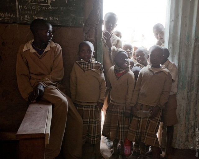 Учебный процесс в школах Кении