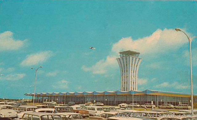 Небо, самолеты, безнадега: топ заброшенных аэропортов мира