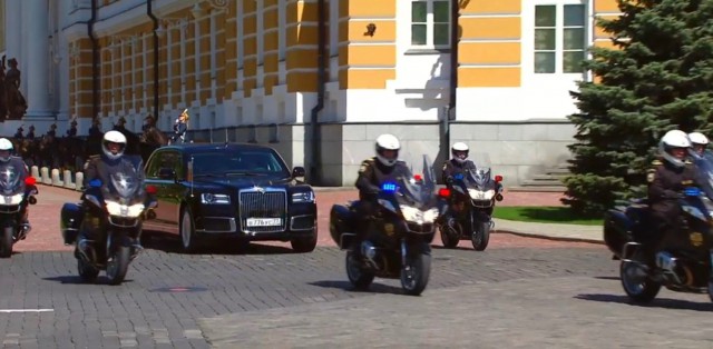 На инаугурации показали новый российский лимузин «Кортеж»
