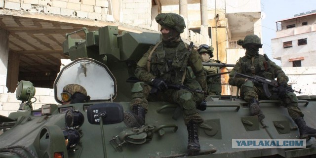 «Бумеранг» VS БТР-80. Зачем Российской армии «тяжёлые колеса»?