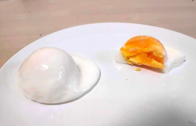 Взрывное приготовление яиц в микроволновке