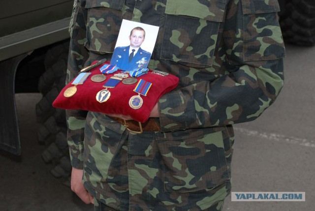 Похороны погибших украинских пилотов