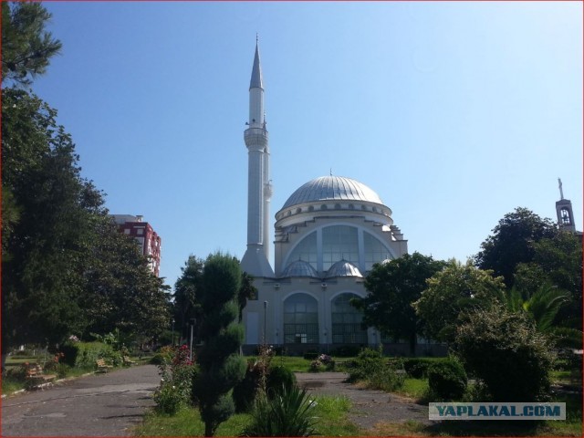 Страна орлов, мерседесов и бункеров