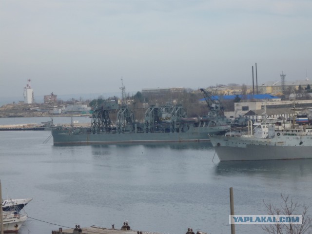 Старейший на действительной военной службе корабль