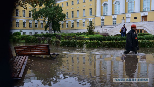 Москва, центр, 22.07.2016. После ливня