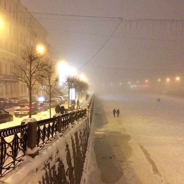 В Петербурге перестали сыпать соль на дороги. Итоги