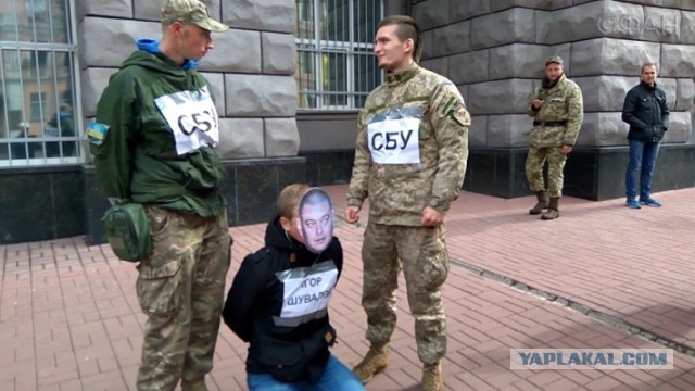 Киевские хунвейбины начали охоту за гражданами России