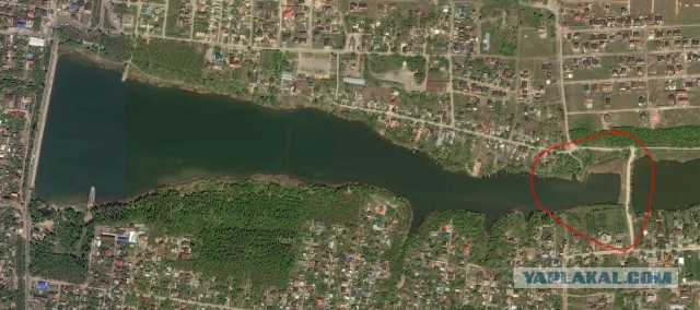 Плотина на Ростовском море треснула и может рухнуть