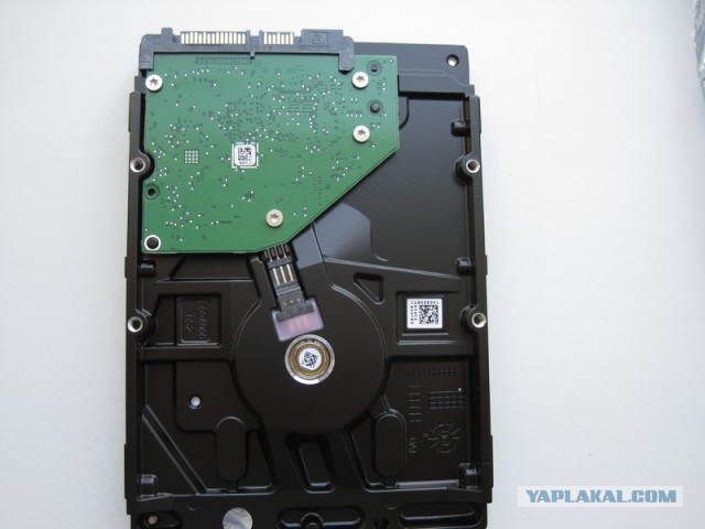 Продам 3.5 1тб SATA HDD ST1000DM010 отл сост москва\РФ