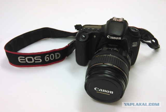 Продаётся Canon60D + объектив EF-S-17-85-1:4-5:6 + свет + штатив