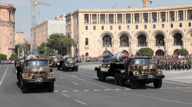 Военный парад в Армении