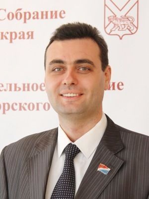 Депутат похвалил школьников за «БДСМ-выпускной» во Владивостоке: «А что у всех так пукан рвет?»