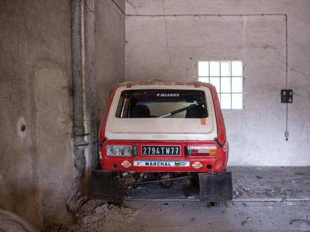 На аукцион выставили уникальную "дакаровскую" Lada Niva 1979