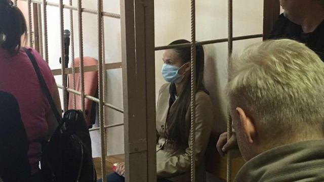Надежду Федорову, пнувшую больного ребенка, собираются отправить в психбольницу. Следователи сомневаются в ее адекватности