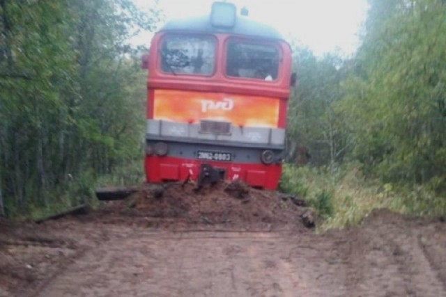 В Тверской области перед поездом закончились рельсы и шпалы. ЧП на перегоне