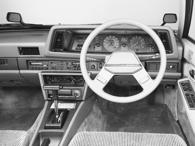 Как Жигули, но лучше: тест-драйв Mazda RX-2 1972 года