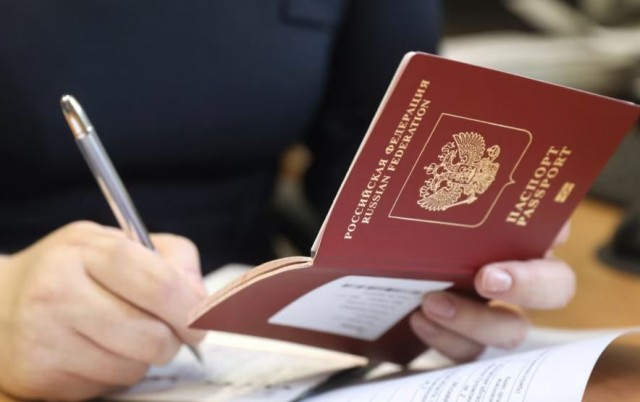 Около 400 бывших иностранцев за полгода перестали быть гражданами РФ из-за преступлений