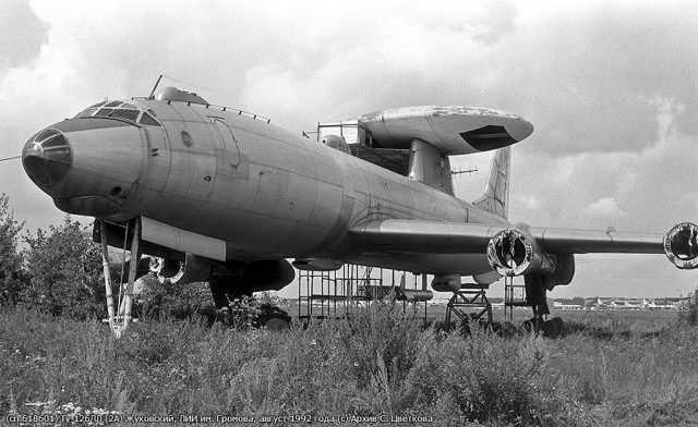 Ту-126: дозорный советского неба