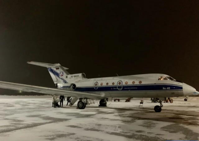 Этот Як-40 перевозит пассажиров уже 46 лет. Мы на нем полетали