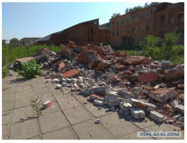 В Воронеже уничтожили памятник погибшим в войну рабочим