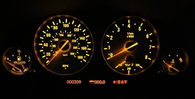 Капсула времени: BMW M5 E39 2003-го года с пробегом 309 миль