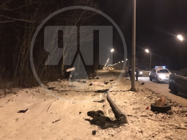 «Летели больше 200 км/ч. Машину смяло и разорвало»: в ночном ДТП на Волжском шоссе в Самаре погибла девушка