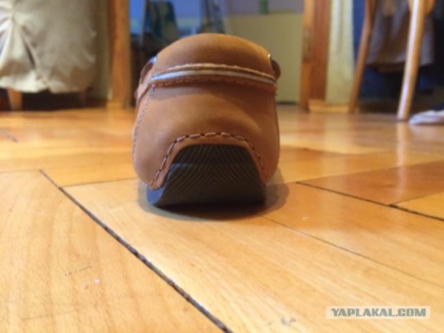 Продам мужские мокасины Clarks