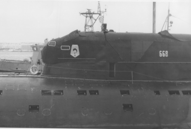 Столкновение АПЛ К-276 "Кострома" и американской АПЛ SSN689 "Батон Руж"