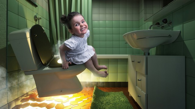 Творческий папа создаёт безумные фотоманипуляции со своими детьми