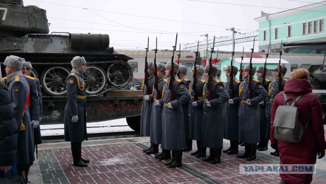 Эшелон Т-34 прибыл в Новосибирск!