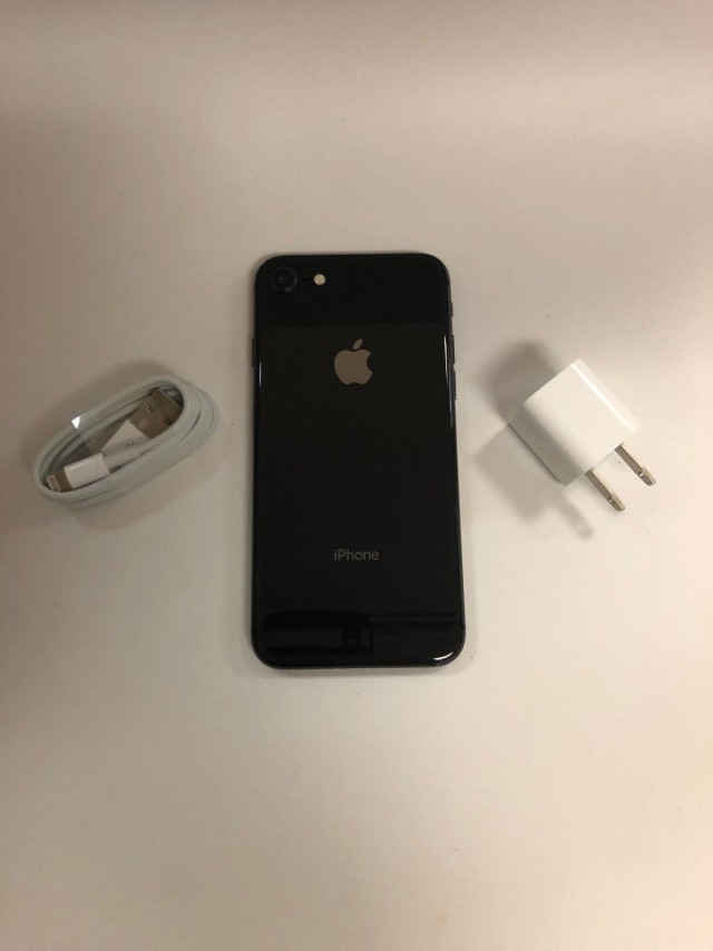 iPhone 8 - 64gb