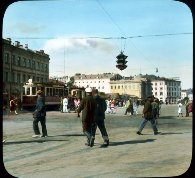 60 невероятных архивных фото Москвы 1931 года в цвете