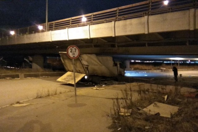 Подборка фоток под мостом глупости в Питере