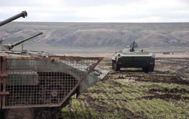 Тюнинг трофейной бронетехники в ДНР