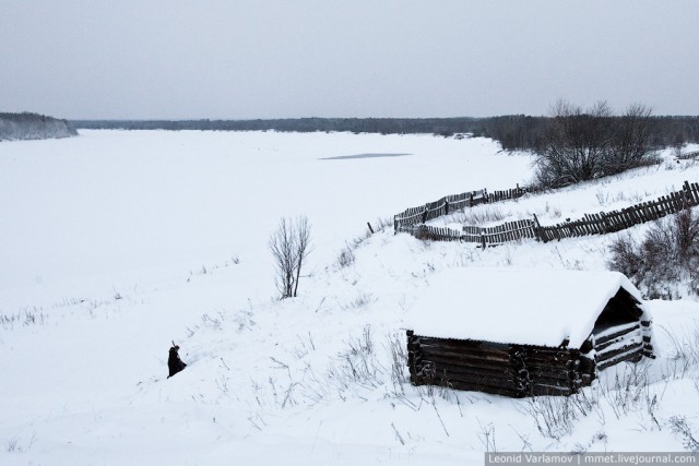 Село Пянтег и деревянная Богоявленская церковь