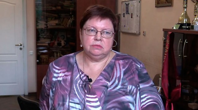 Директора Петергофской гимназии уволили после разоблачения в Фейсбуке учителем информатики