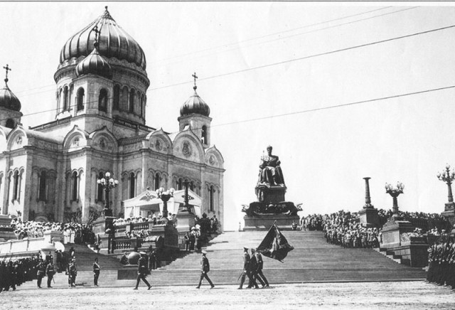 История Дворца Советов в Москве