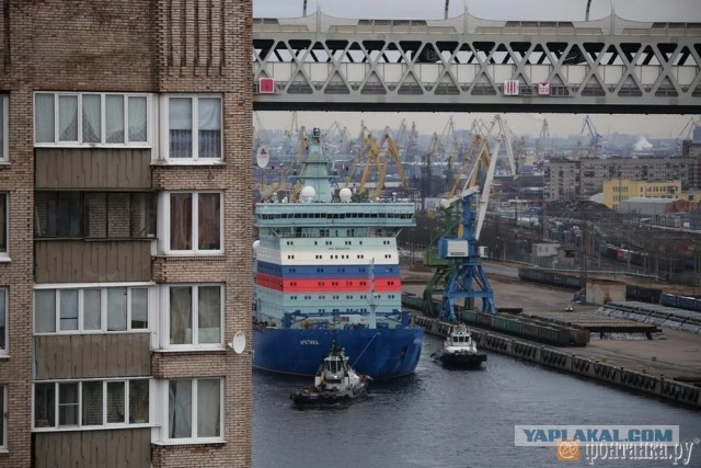 Атомный ледокол «Арктика» вышел на ходовые испытания