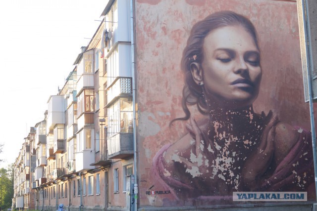 Вместо граффити с Леоновым новые герои в Витебске