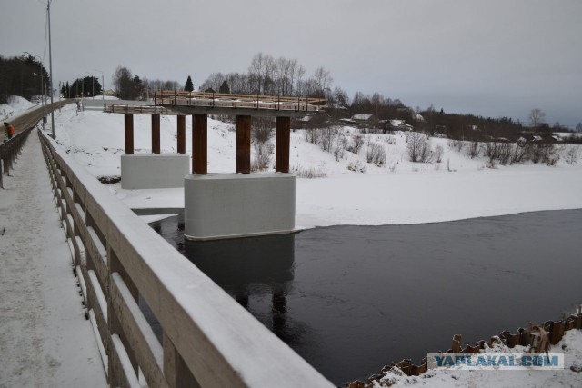 Обрушился мост в Архангельской области