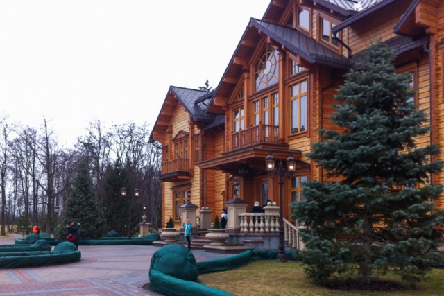 Межигорье - резиденция Януковича захвачена