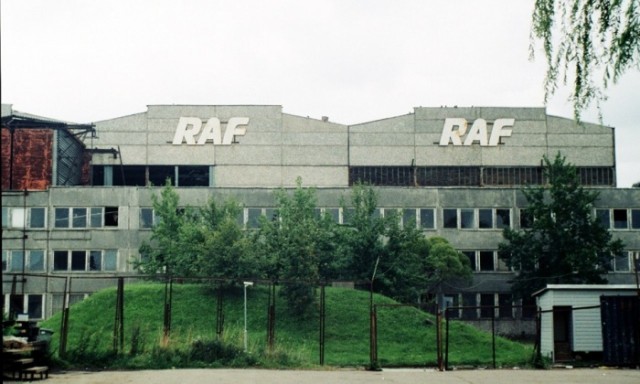 Что сейчас производят на Рижском заводе, который выпускал легендарные «РАФики»