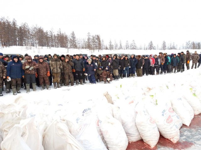 Рыбаки похвастались уловом и теперь им грозит статья