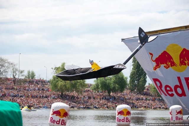"Кузькина мать" и Red Bull Flugtag 2010